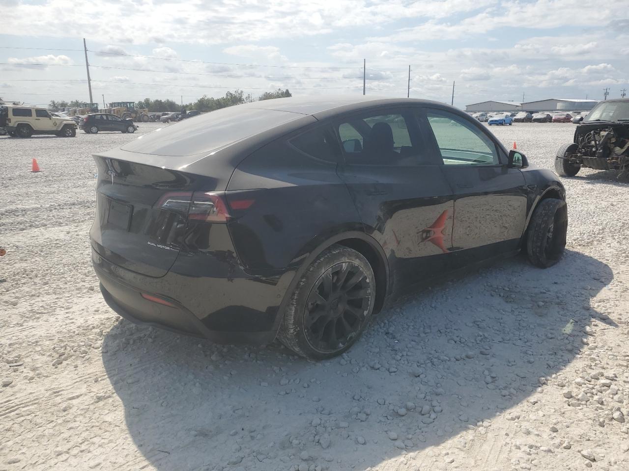 2022 TESLA MODEL Y  VIN:7SAYGDEE9NF437288