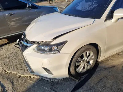 2016 Lexus CT 200h VIN: