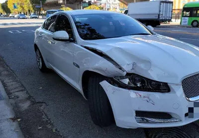 2015 Jaguar XF VIN: