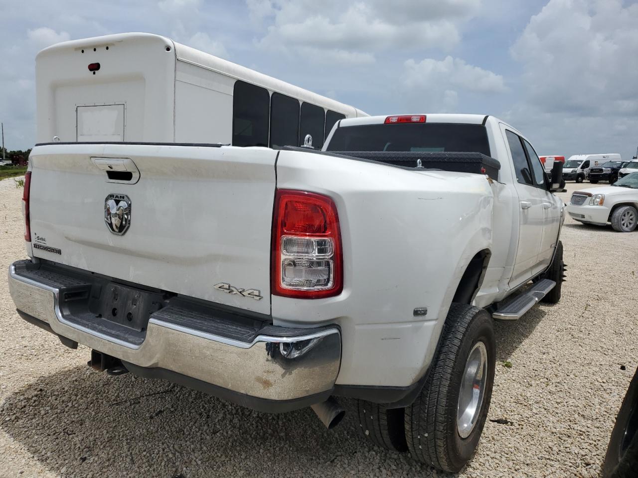 2022 RAM 3500 BIG HORN/LONE STAR VIN:3C63RRHL1NG104464