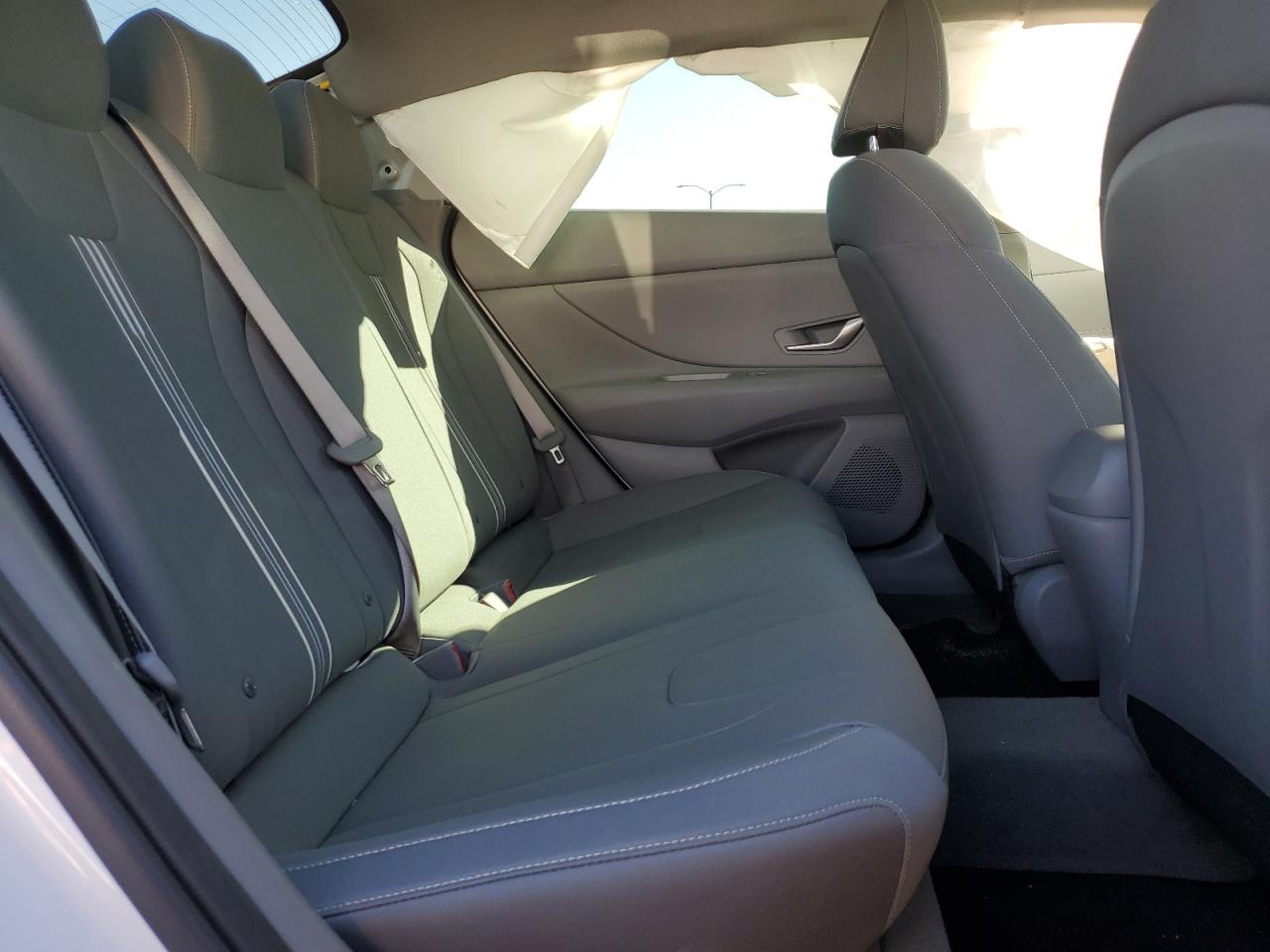2023 HYUNDAI ELANTRA SEL VIN:5NPLM4AG5PH117767