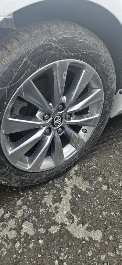 2017 Toyota Camry VIN: