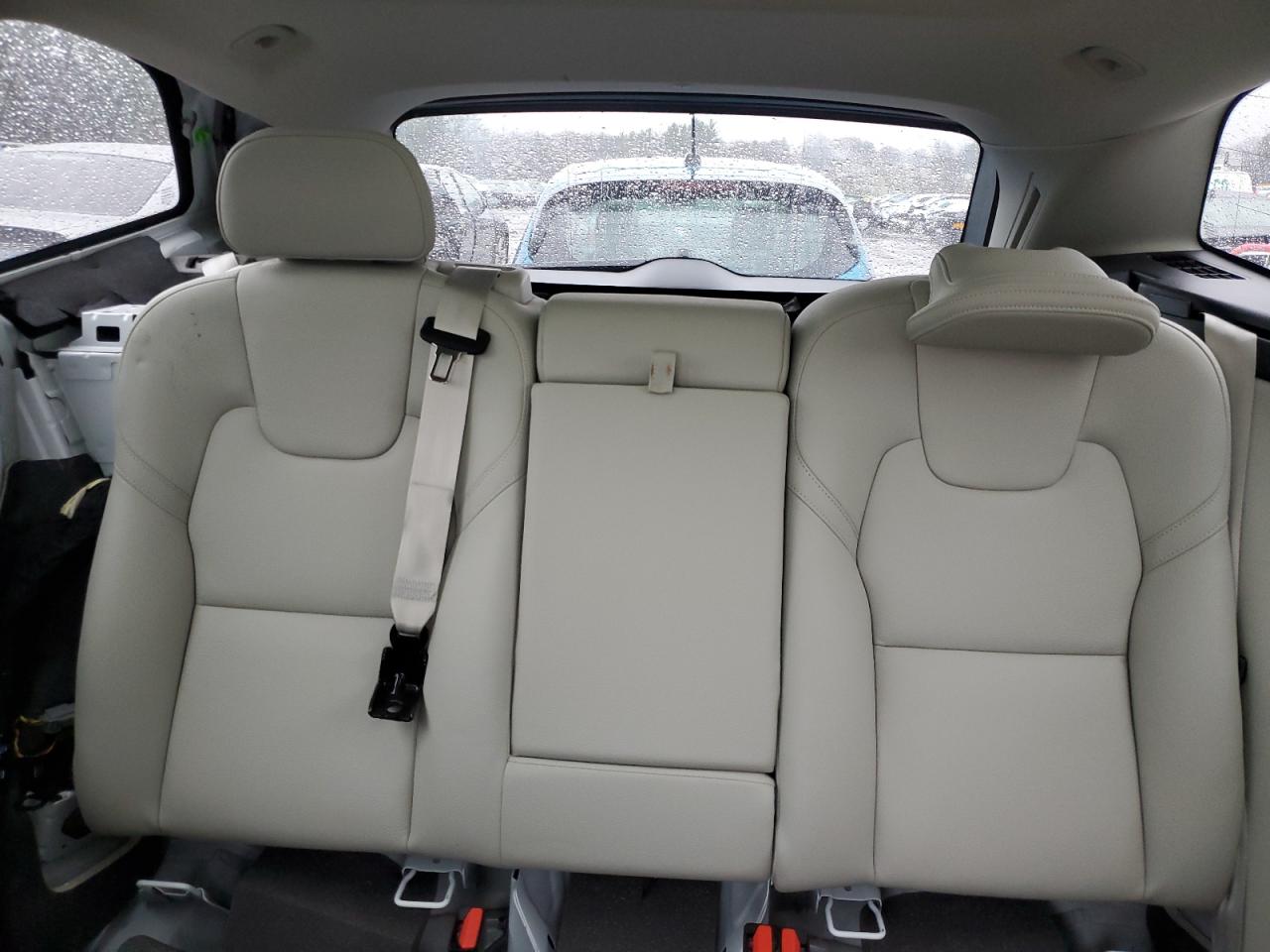 2022 VOLVO XC60 B5 MOMENTUM VIN:YV4L12RK9N1010373