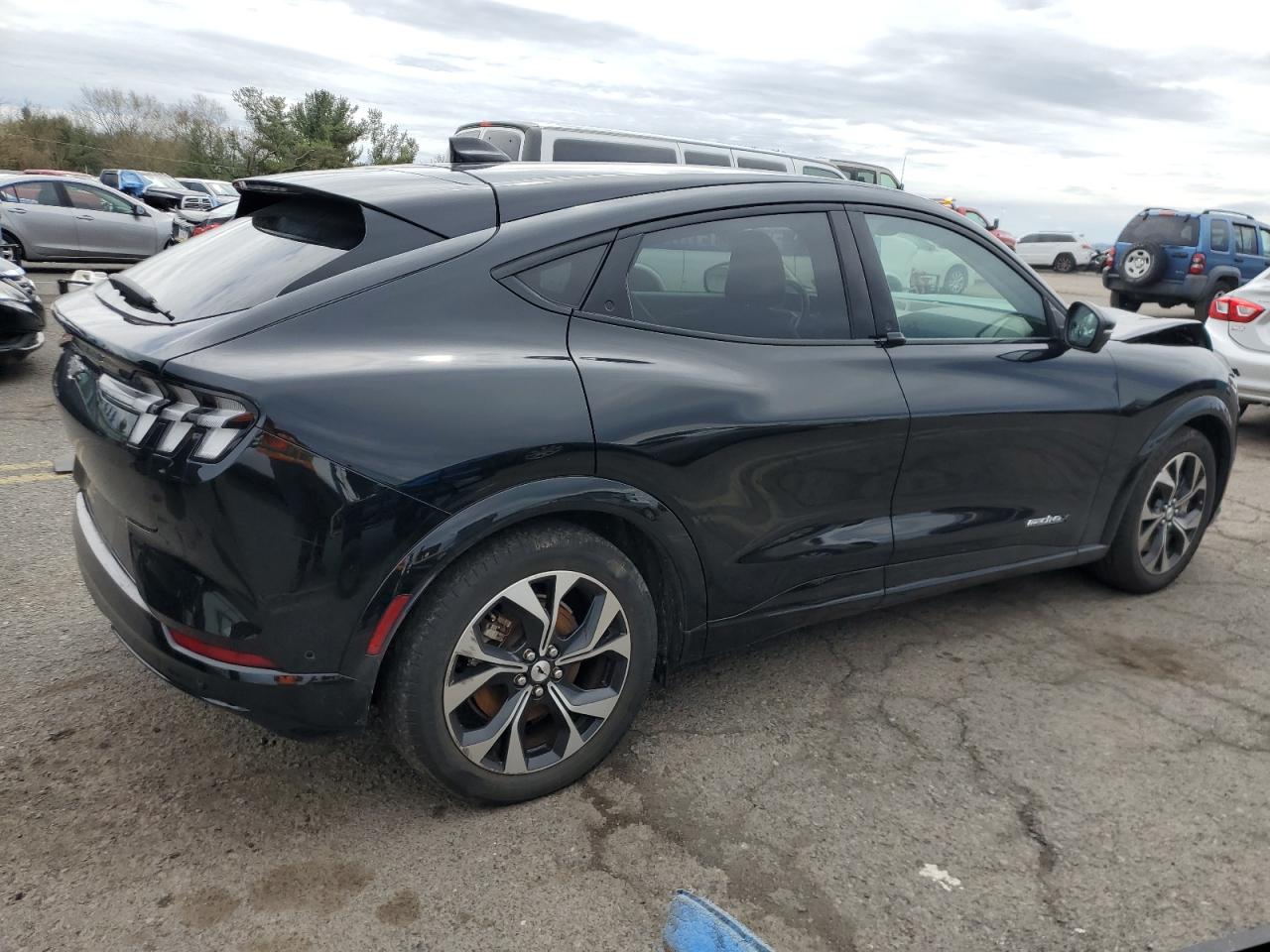 2022 FORD MUSTANG MACH-E PREMIUM VIN:3FMTK3SU5NMA32242