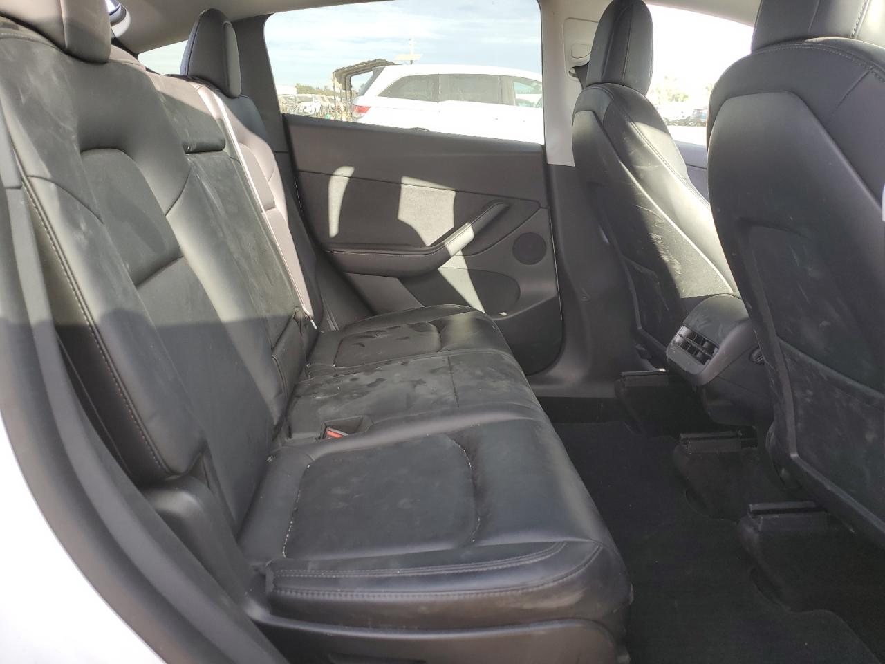 2022 TESLA MODEL Y  VIN:7SAYGAEE8NF384436