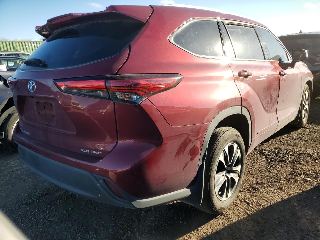 2022 TOYOTA HIGHLANDER XLE VIN:5TDGZRBH9NS193328