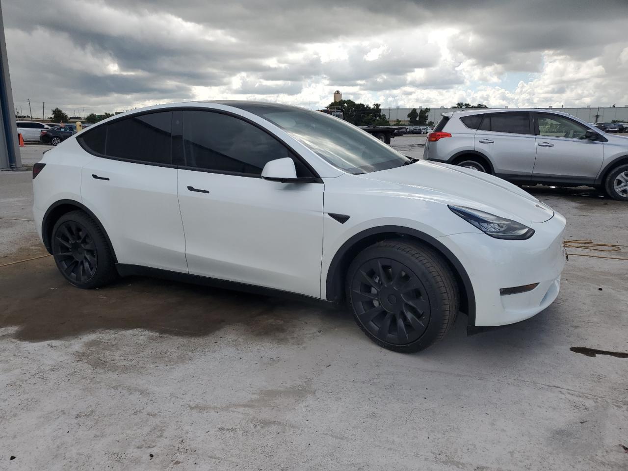 2022 TESLA MODEL Y  VIN:7SAYGAEE8NF363697