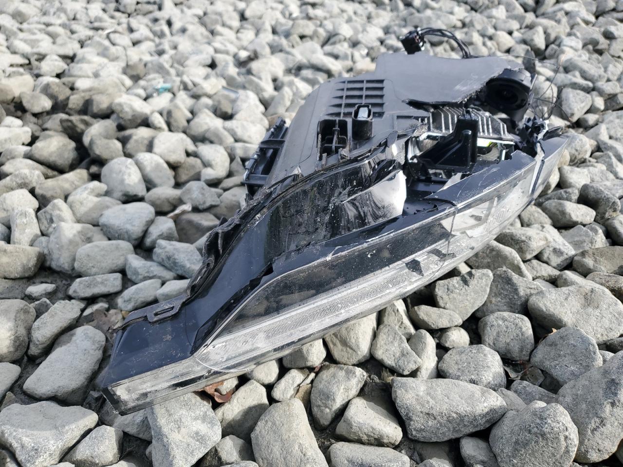 2024 VOLVO XC60 PLUS VIN:YV4L12RL1R1711424