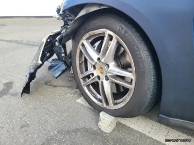 2015 Porsche Panamera VIN: