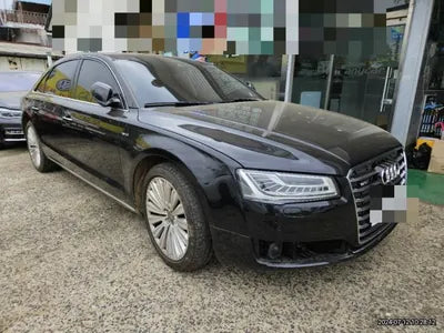 2015 Audi A8 VIN: