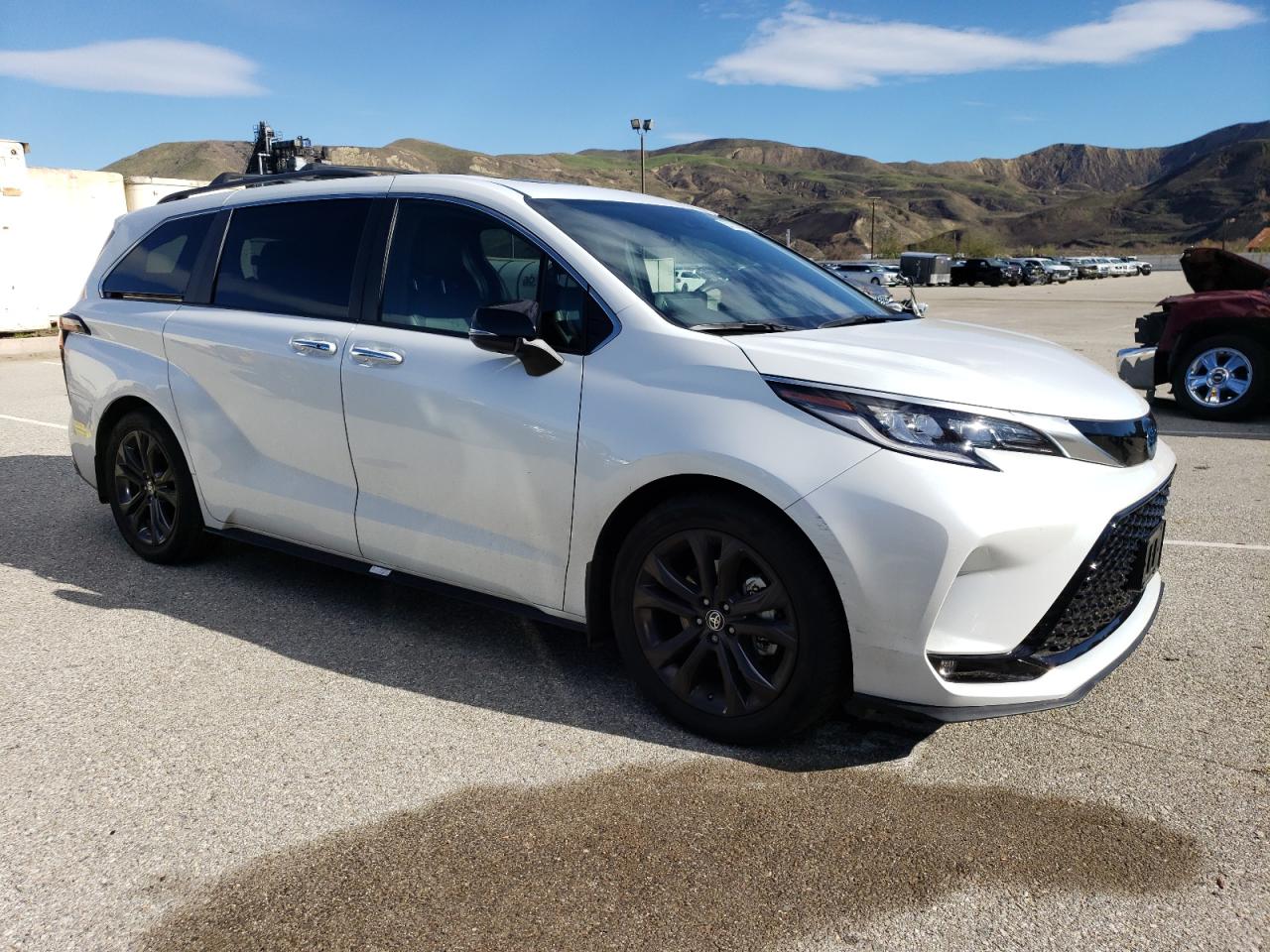 2023 TOYOTA SIENNA XSE VIN:JA32X8HW9AU019862