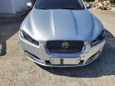 2015 Jaguar XF VIN: