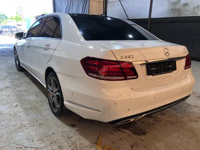 2016 2016 mercedes benz e class w212 WDDHF9HB3GB275846 VIN:WDDHF9HB3GB275846