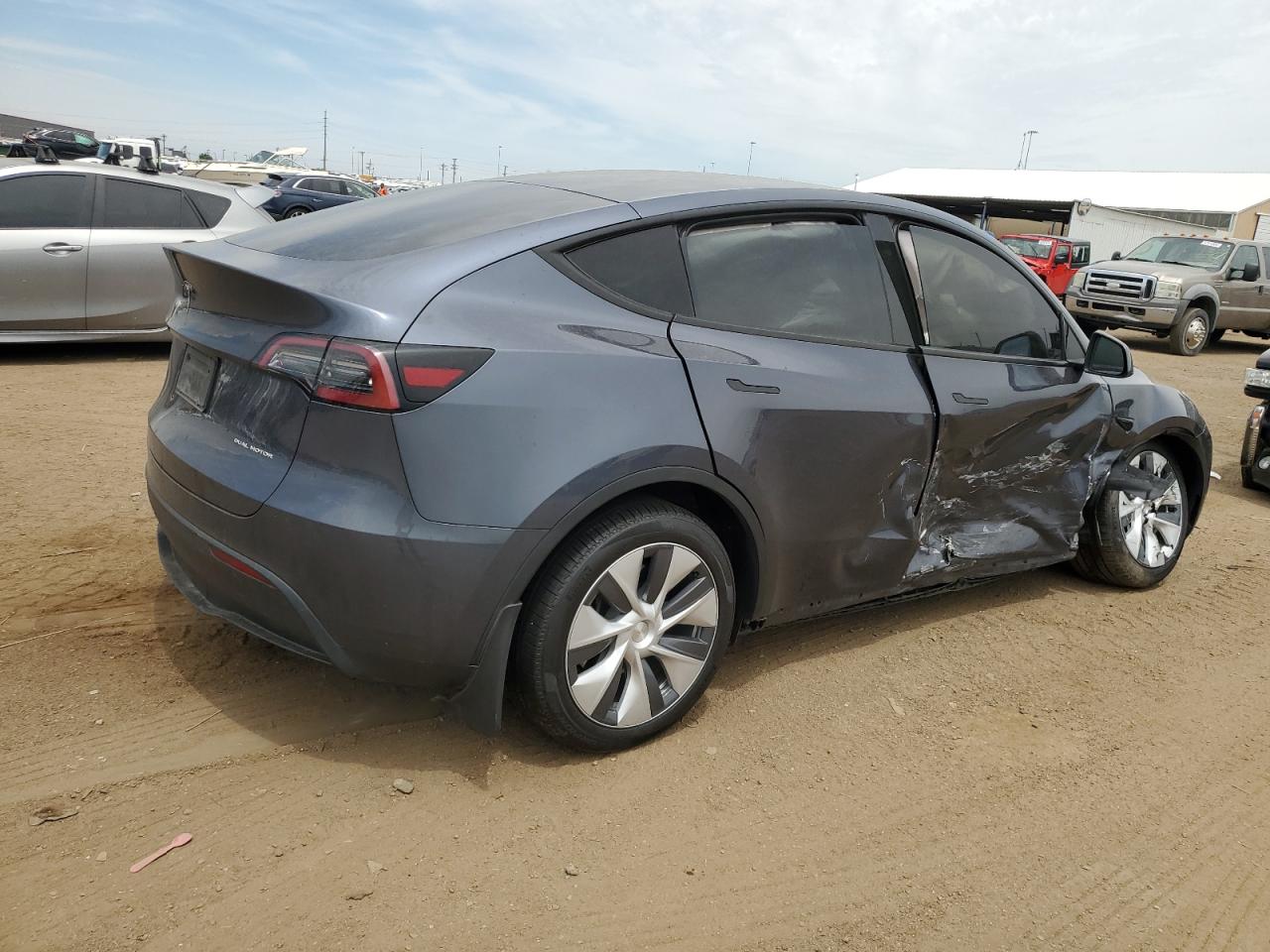 2023 TESLA MODEL Y  VIN:7SAYGDEE2PA186775