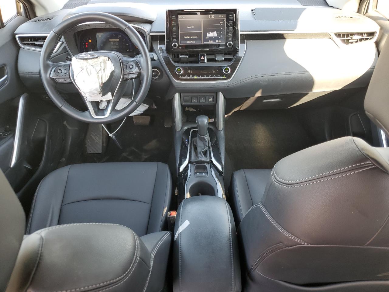 2022 TOYOTA COROLLA CROSS XLE VIN:7MUDAAAG7NV013189