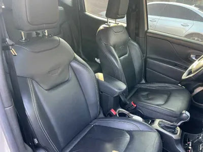 2015 Jeep Renegade 1C4BU0000FPC32572 VIN:1C4BU0000FPC32572