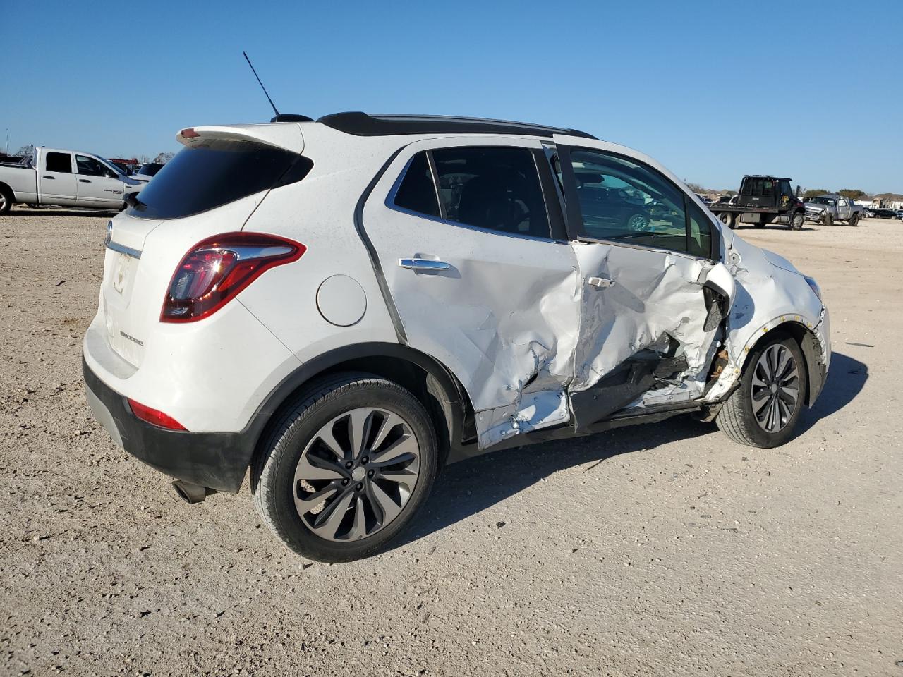 2022 BUICK ENCORE PREFERRED VIN:KL4CJASM0NB541877