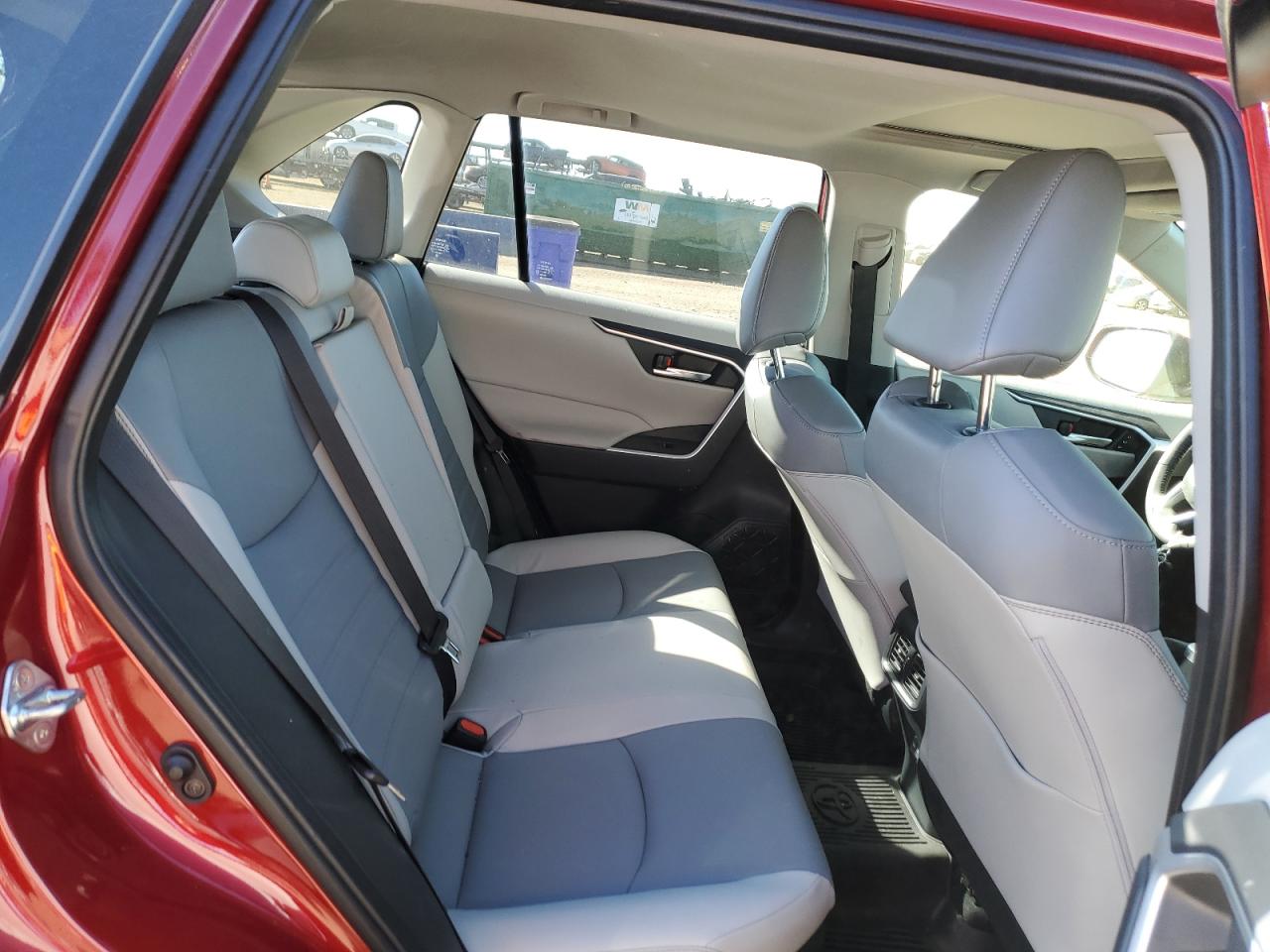 2024 TOYOTA RAV4 XLE PREMIUM VIN:JTMB6RFVXRD120389