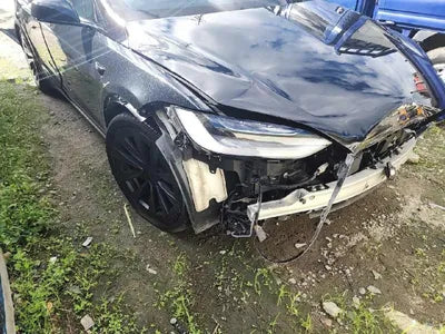 2023 Tesla Model X VIN: