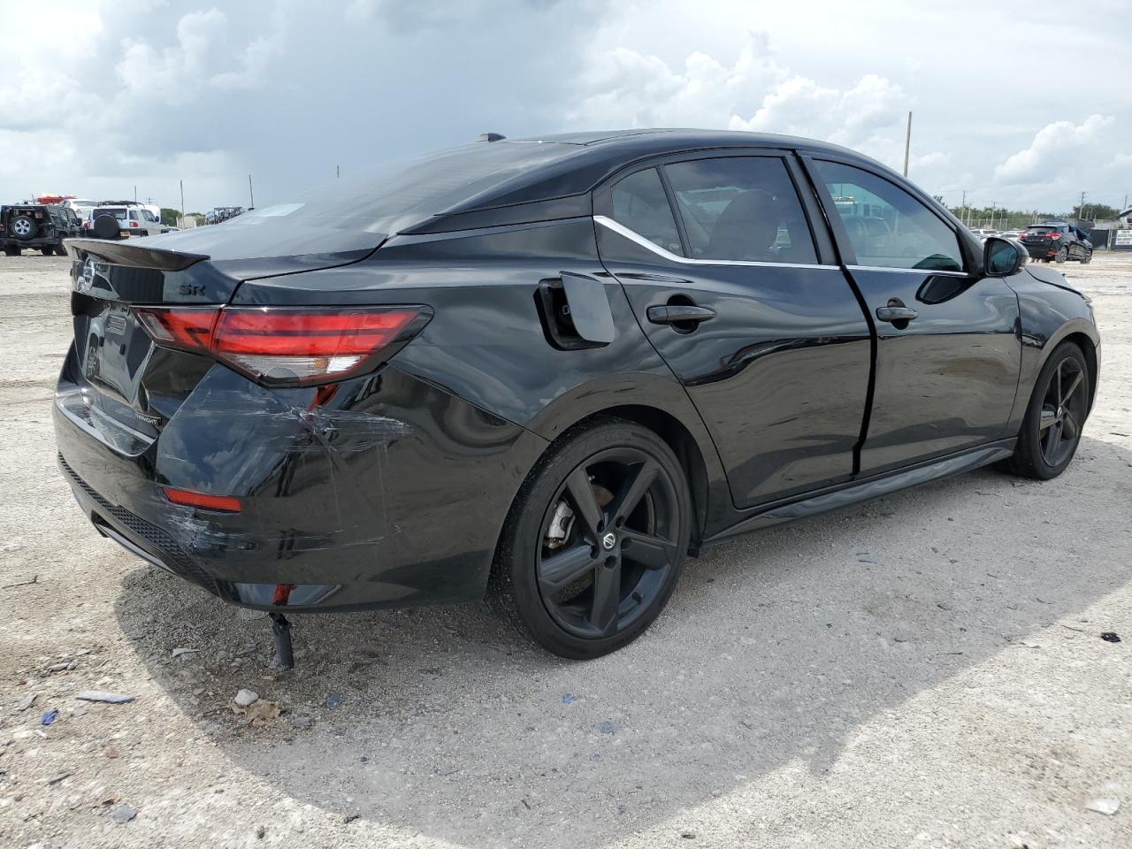 2022 NISSAN SENTRA SR VIN:3N1AB8DV5NY229891