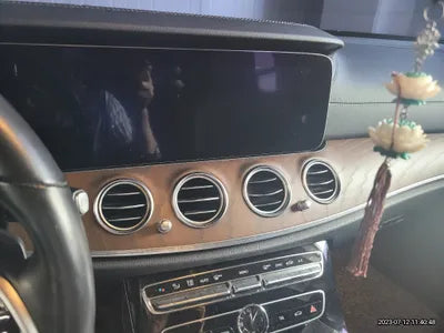 2018 Mercedes-Benz E 300 VIN: