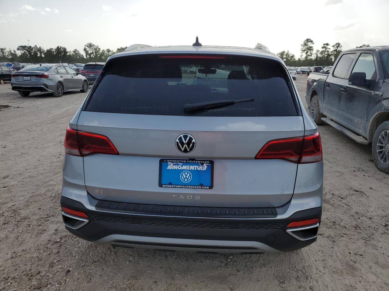 2024 VOLKSWAGEN TAOS SE VIN:3VVEX7B21RM046425