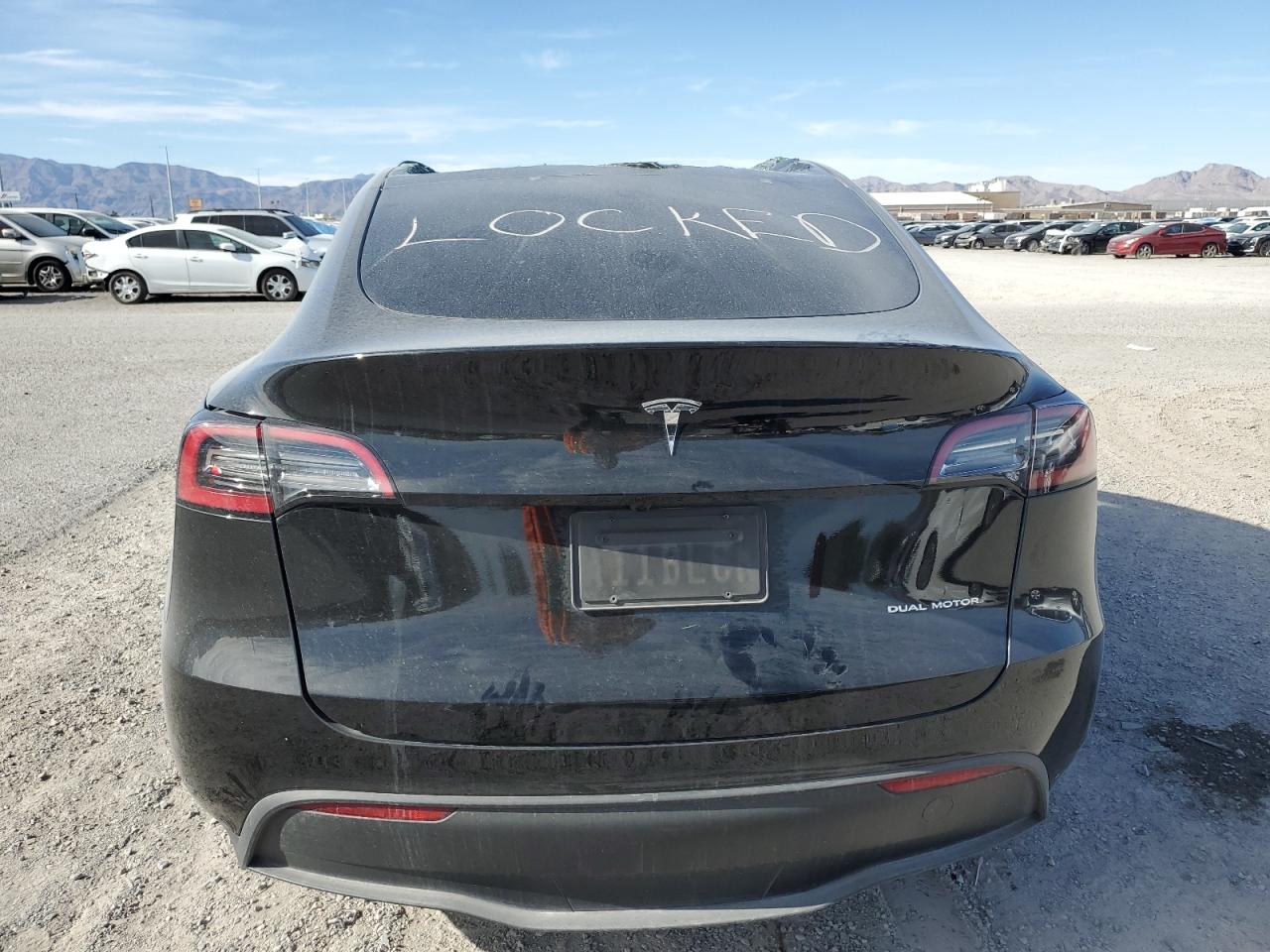 2023 TESLA MODEL Y  VIN:7SAYGAEE0PF886859