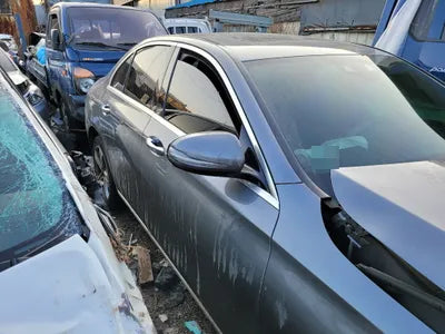 2017 Mercedes-Benz E 220 VIN: