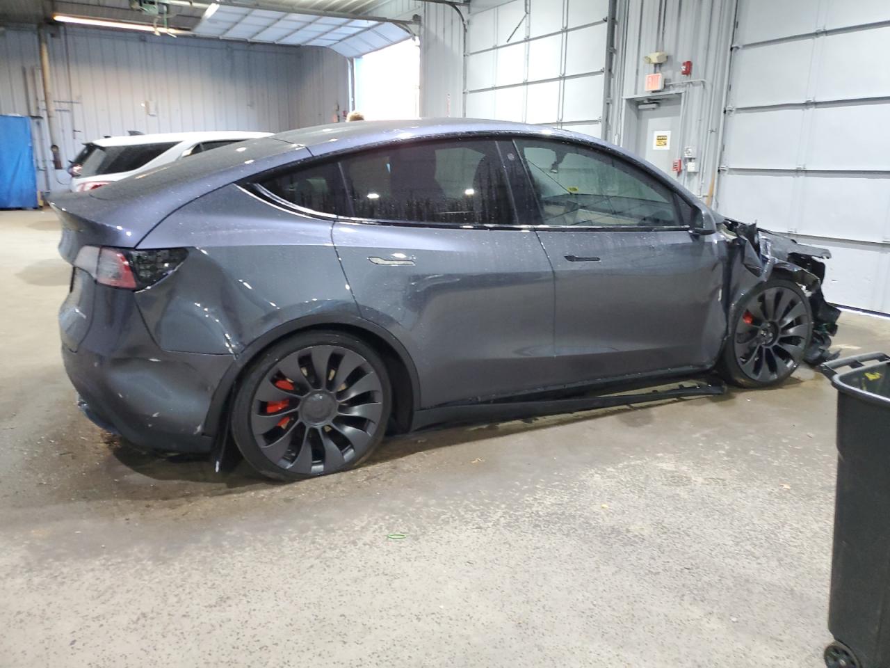 2023 TESLA MODEL Y  VIN:7SAYGDEF9PF582343
