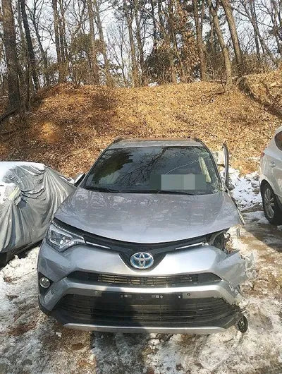 2018 Toyota RAV4 VIN: