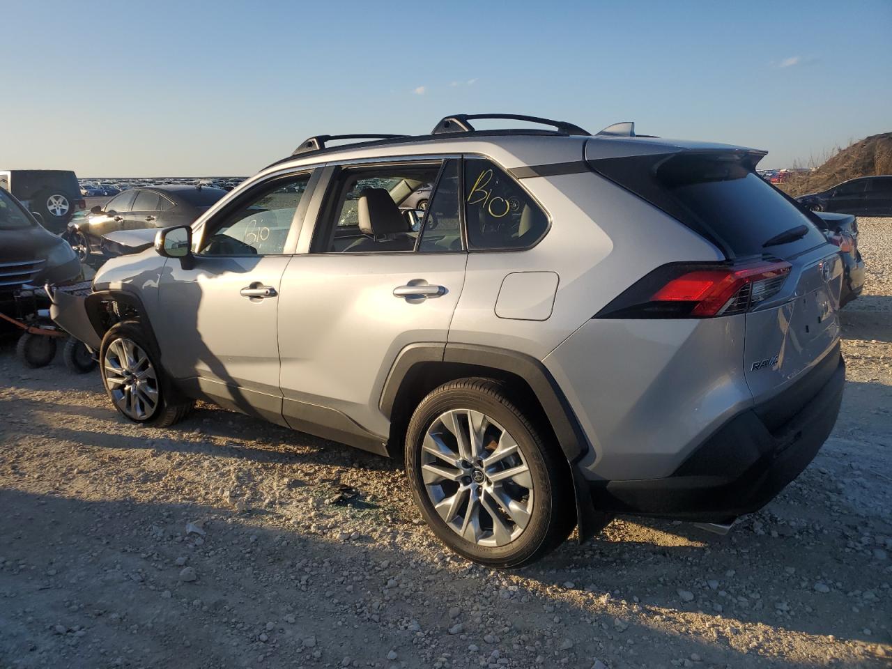2024 TOYOTA RAV4 XLE PREMIUM VIN:2T3C1RFV6RC262519