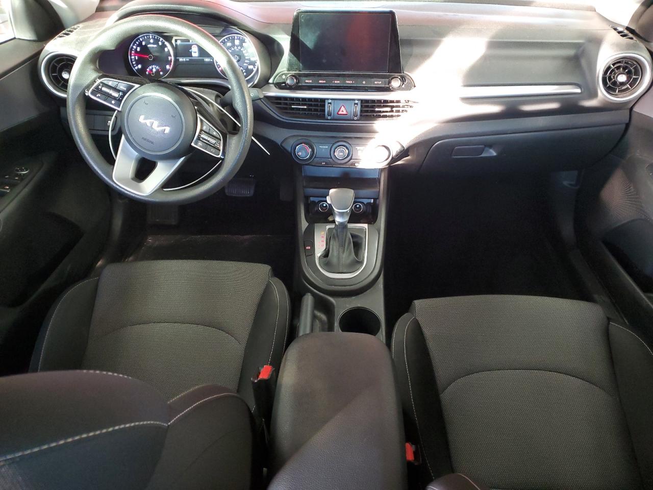 2022 KIA FORTE FE VIN:3KPF24AD5NE464400
