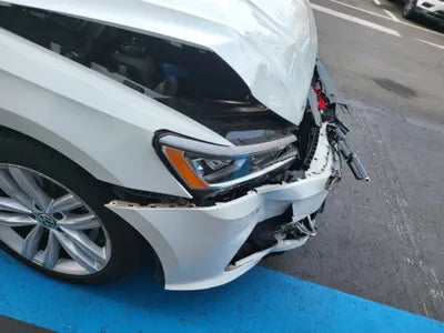 2018 Volkswagen Passat 1VWZZZA3ZJC052052 VIN:1VWZZZA3ZJC052052