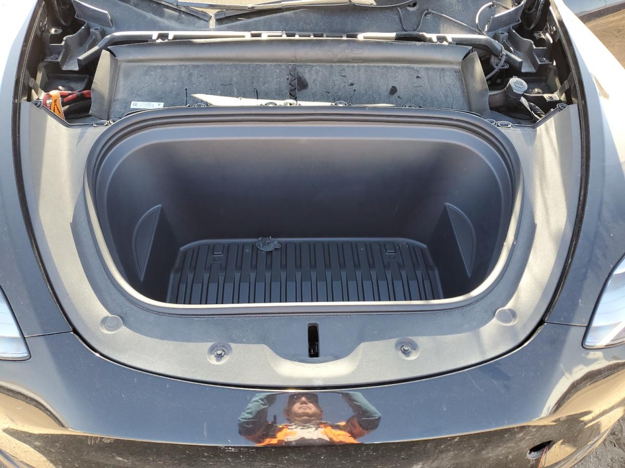 2023 TESLA MODEL Y  VIN:7SAYGAEE3PF641604