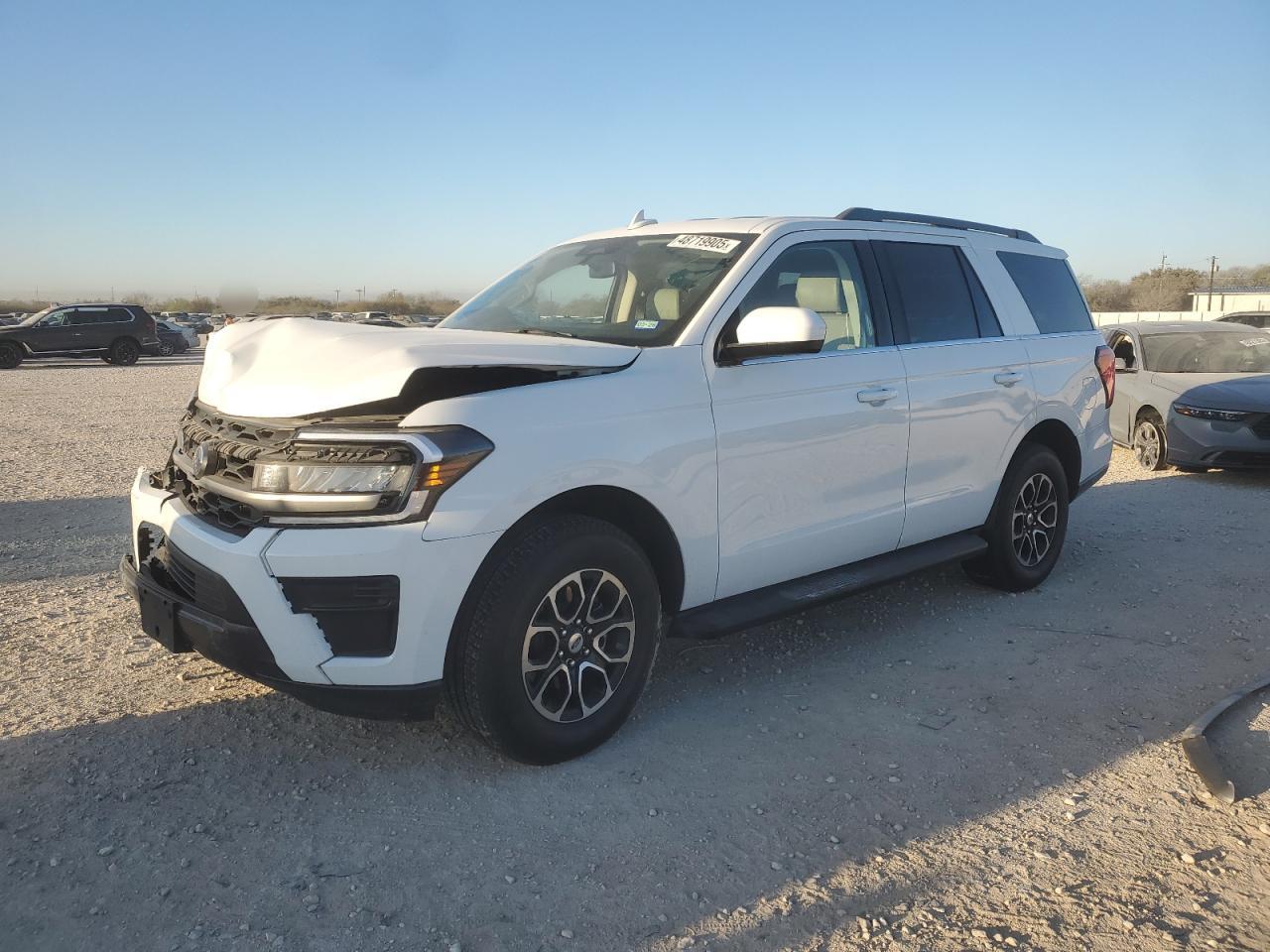 2024 FORD EXPEDITION XLT VIN:1FMJU1H8XREA23175