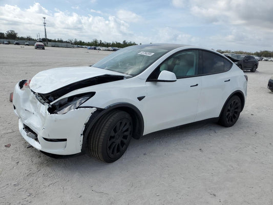 2024 TESLA MODEL Y  VIN:7SAYGDED0RF158471