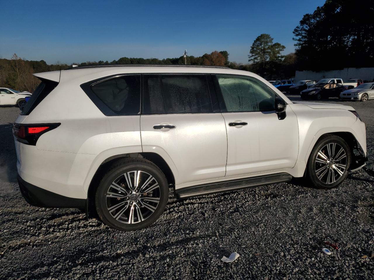2024 LEXUS LX 600 BASE VIN:JTJGB7CX0R4062088