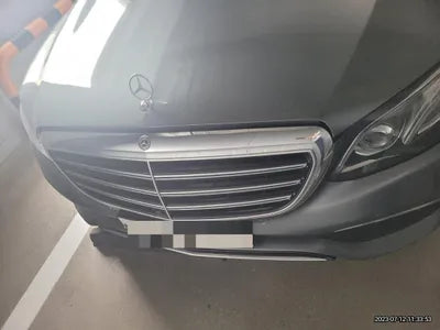 2018 Mercedes-Benz E 300 VIN: