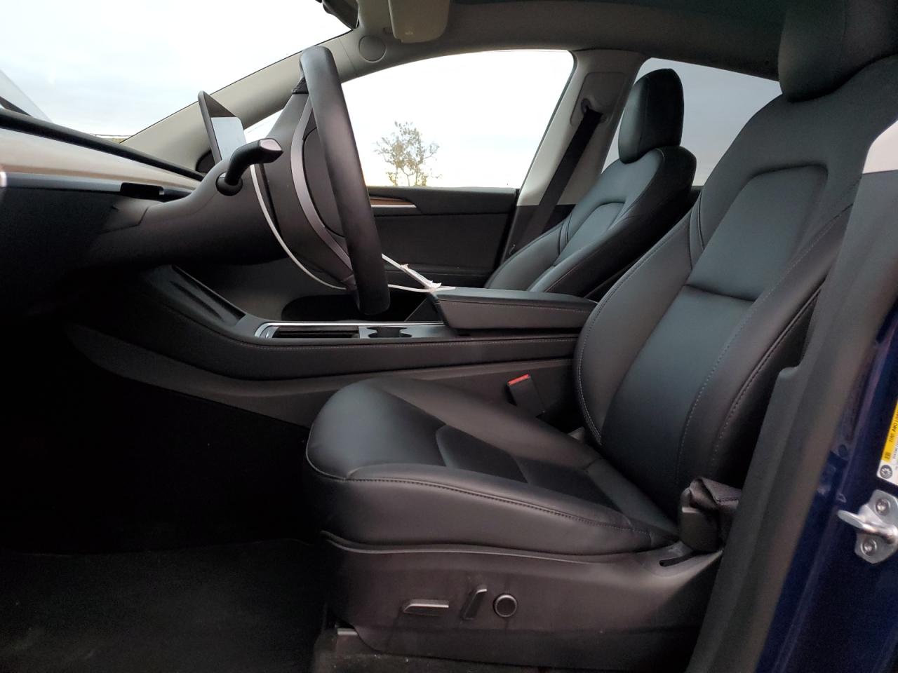 2022 TESLA MODEL Y  VIN:7SAYGDEE5NF518854