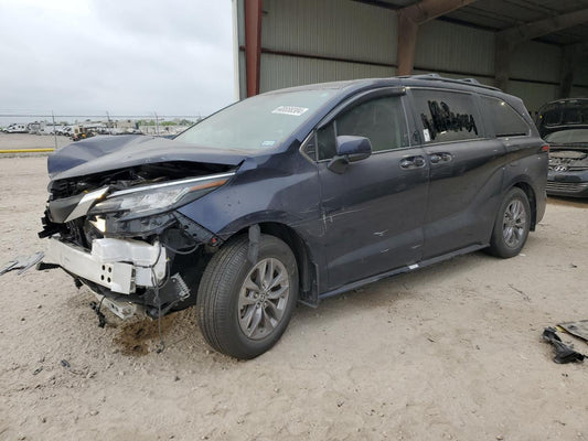 2022 TOYOTA SIENNA XLE VIN:5TDYRKEC0NS132901