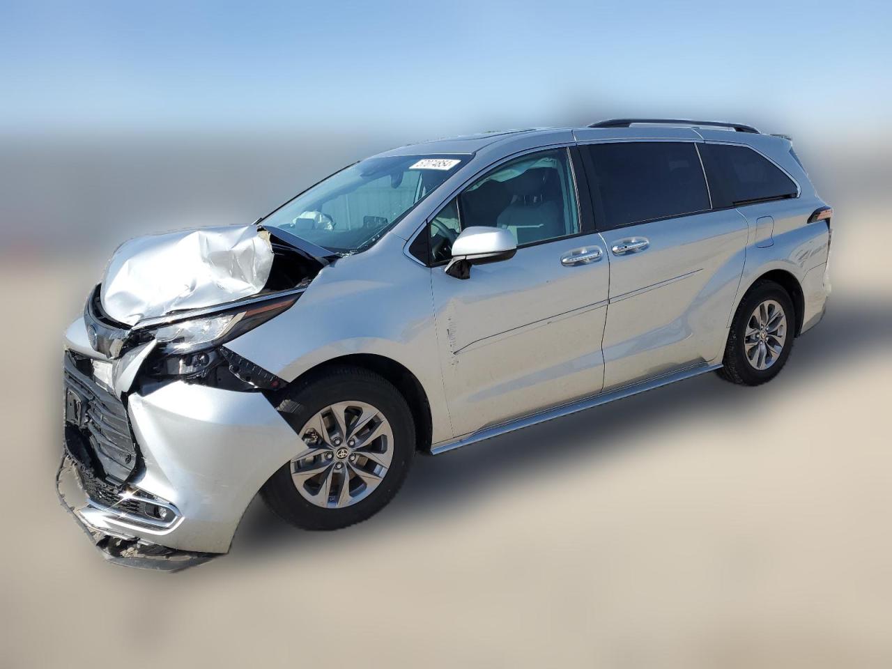 2022 TOYOTA SIENNA XLE VIN:5TDYRKEC1NS114973