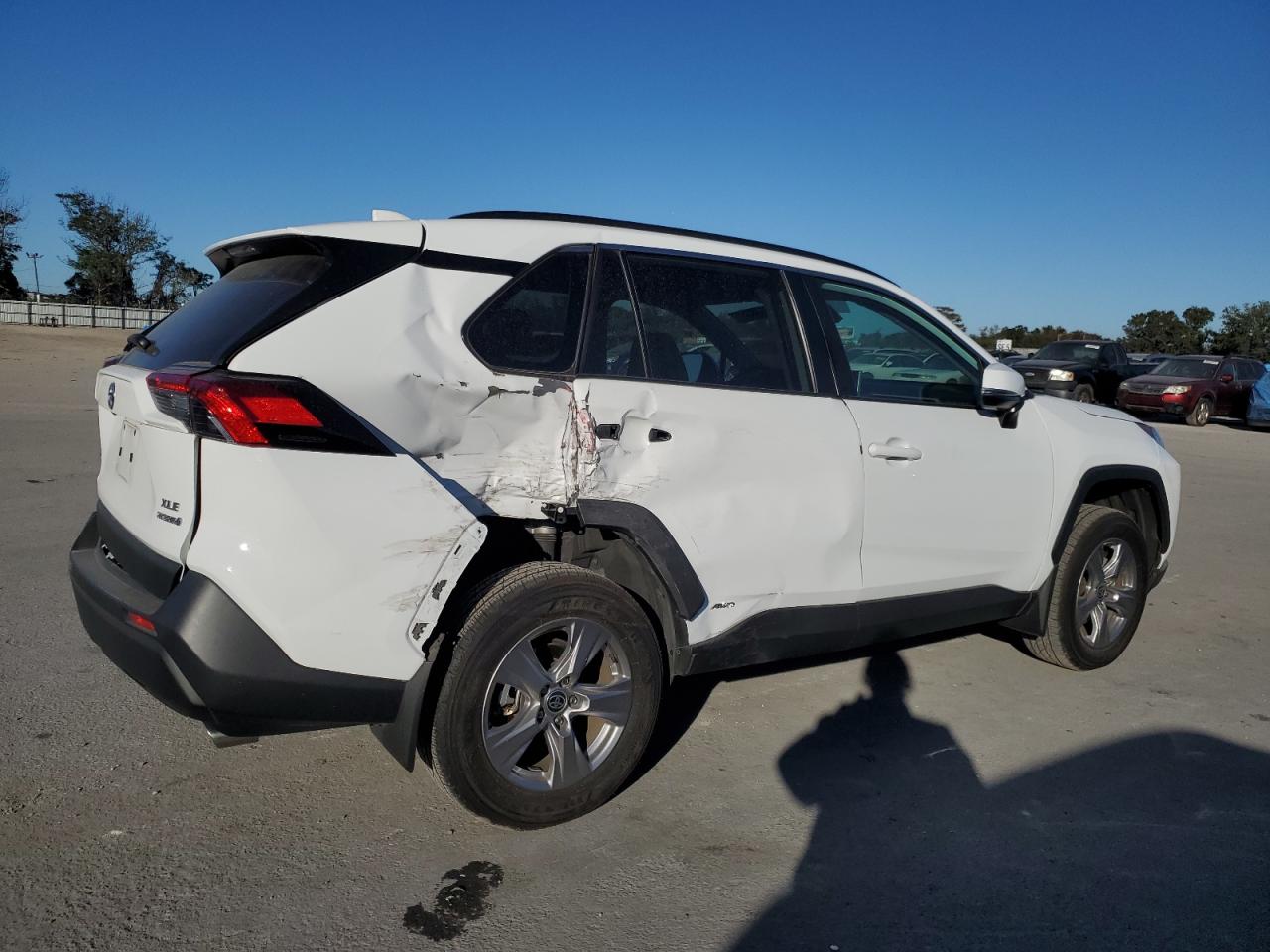 2024 TOYOTA RAV4 XLE VIN:4T3RWRFVXRU115372