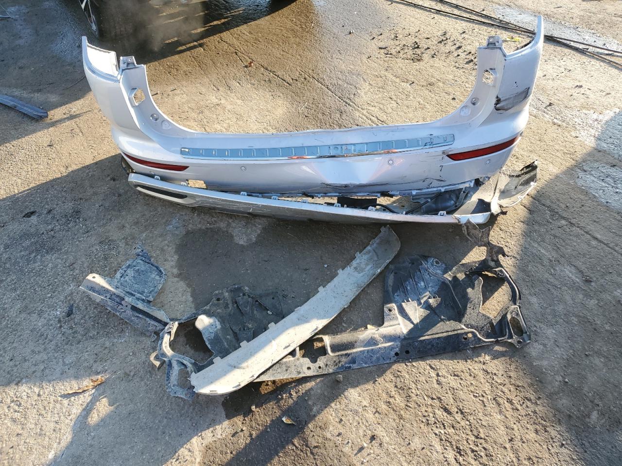 2022 MITSUBISHI OUTLANDER SE VIN:JA4J4UA87NZ064067