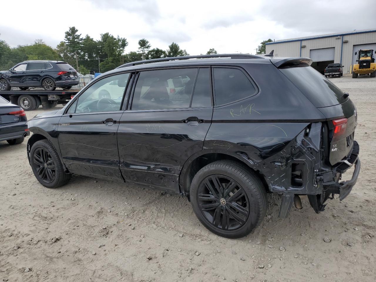 2022 VOLKSWAGEN TIGUAN SE R-LINE BLACK VIN:3VV8B7AX1NM159794