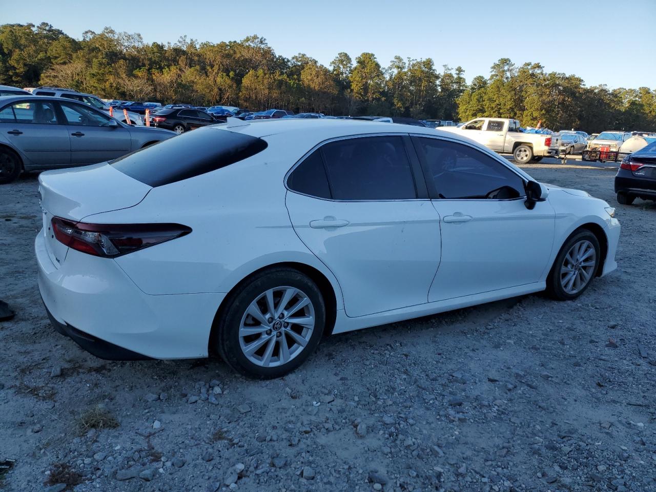 2022 TOYOTA CAMRY LE VIN:4T1C11AK2NU664053