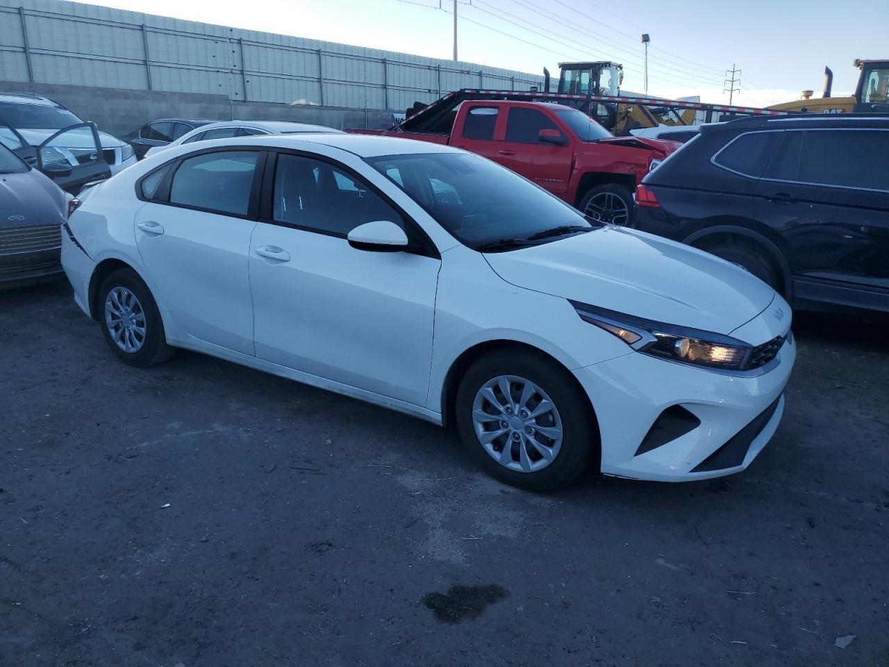 2023 KIA FORTE LX VIN:3KPF24AD4PE677311