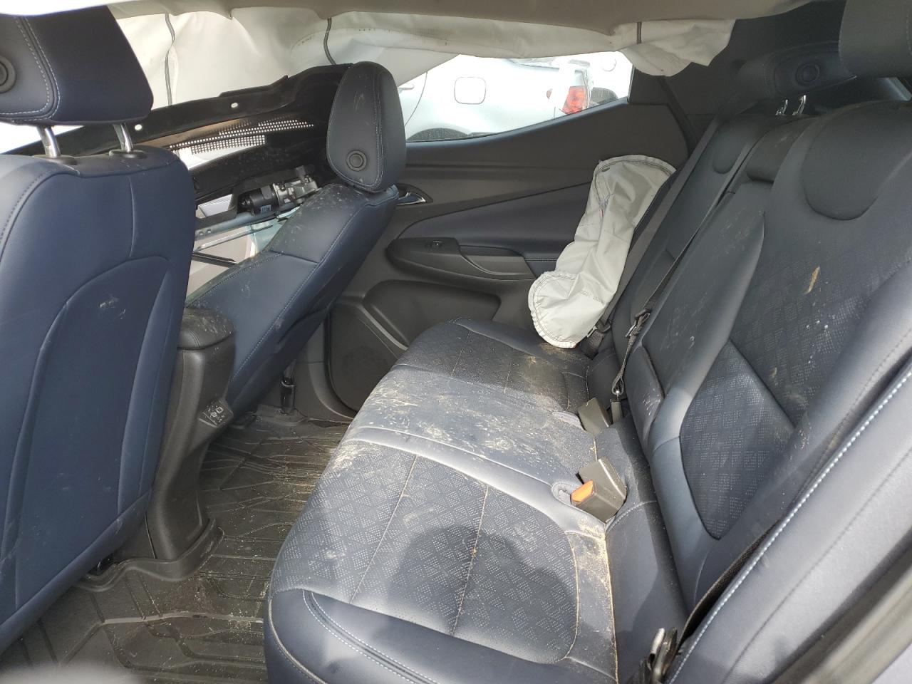 2022 CHEVROLET BOLT EUV LT VIN:1G1FY6S03N4126168