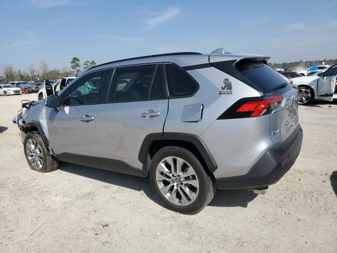 2022 TOYOTA RAV4 XLE PREMIUM VIN:2T3C1RFV5NC187886