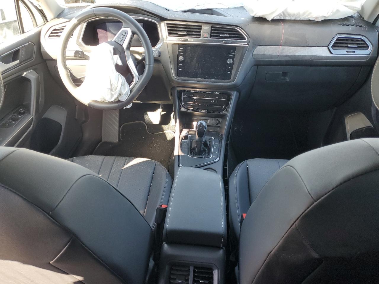 2023 VOLKSWAGEN TIGUAN SE VIN:3VV3B7AX4PM041638