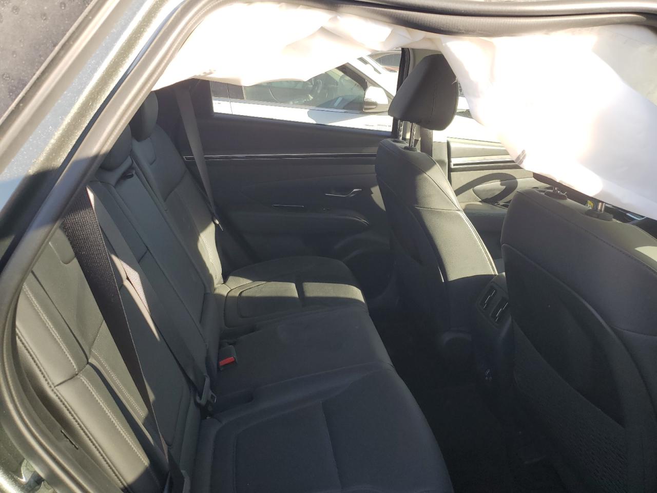 2022 HYUNDAI TUCSON SEL VIN:5NMJCCAE8NH009396